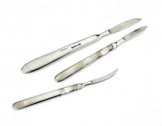 Bo�te d�instruments chirurgicaux